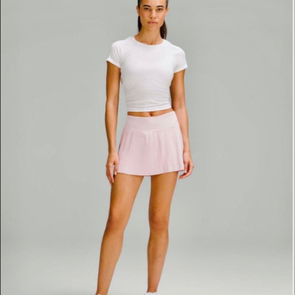 Lululemon Pleats to Street Skirst - Mid-Rise - Size 4 - Pink